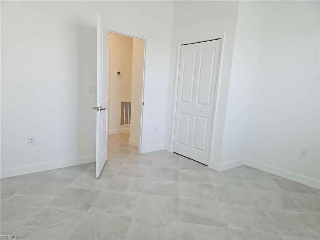 20465 Copperhead Dr - Photo 5 of 8