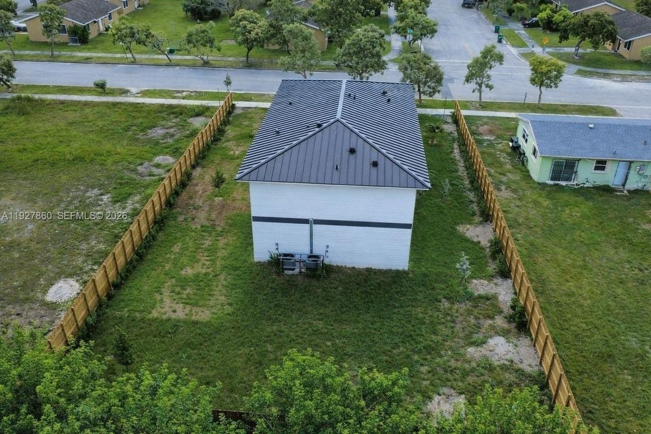 722 Nw 6th Ct #722 - Photo 2 of 41