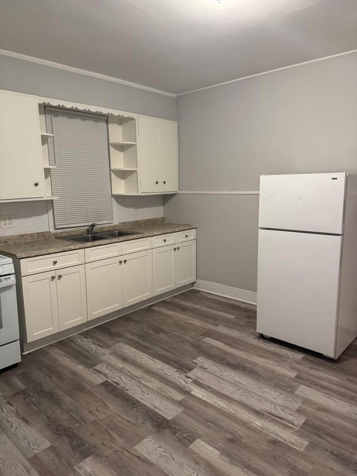 155 Franklin Avenue #1 - Photo 3 of 3