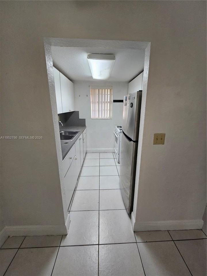 3800 Sw 102nd Ave #215 - Photo 5 of 11