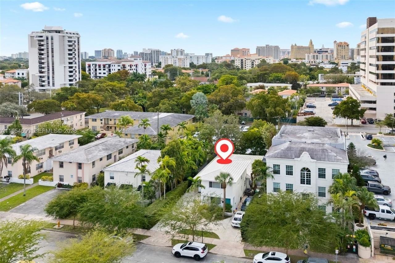 126 Antiquera Ave #126 - Photo 2 of 20