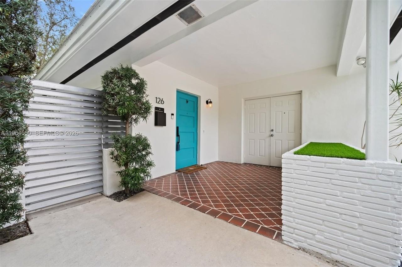 126 Antiquera Ave #126 - Photo 4 of 20