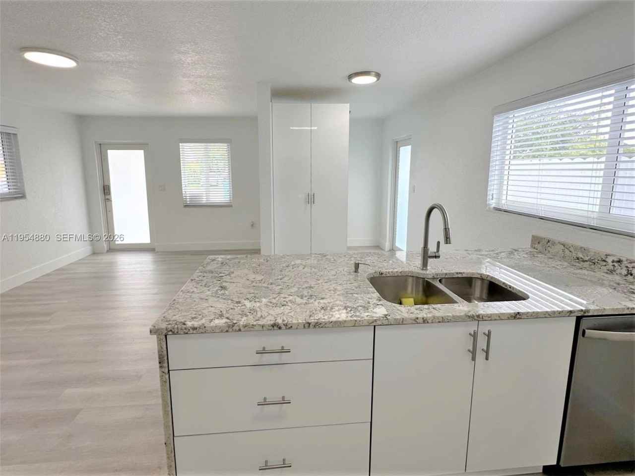 11230 Sw 5th St #1 - Photo 7 of 25