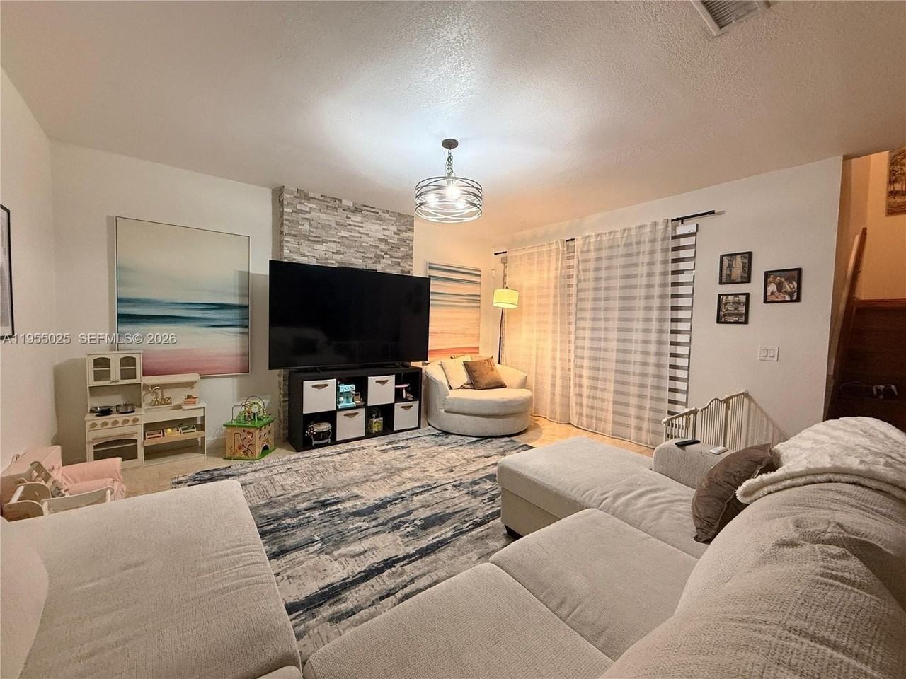 17262 Nw 6th Ct - Photo 2 of 15