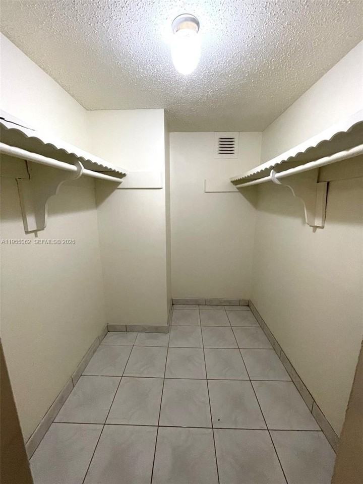 4191 Nw 41st St #418 - Photo 5 of 11