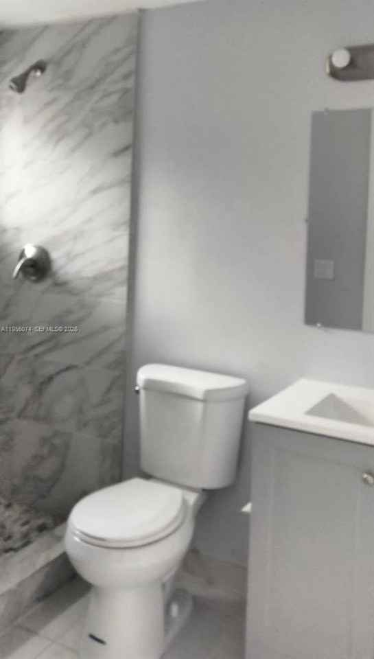 629 9th St #2 - Photo 4 of 4