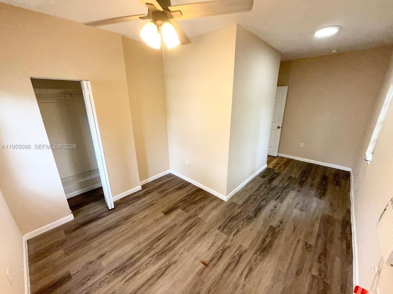 1340 Peri St #A - Photo 2 of 8