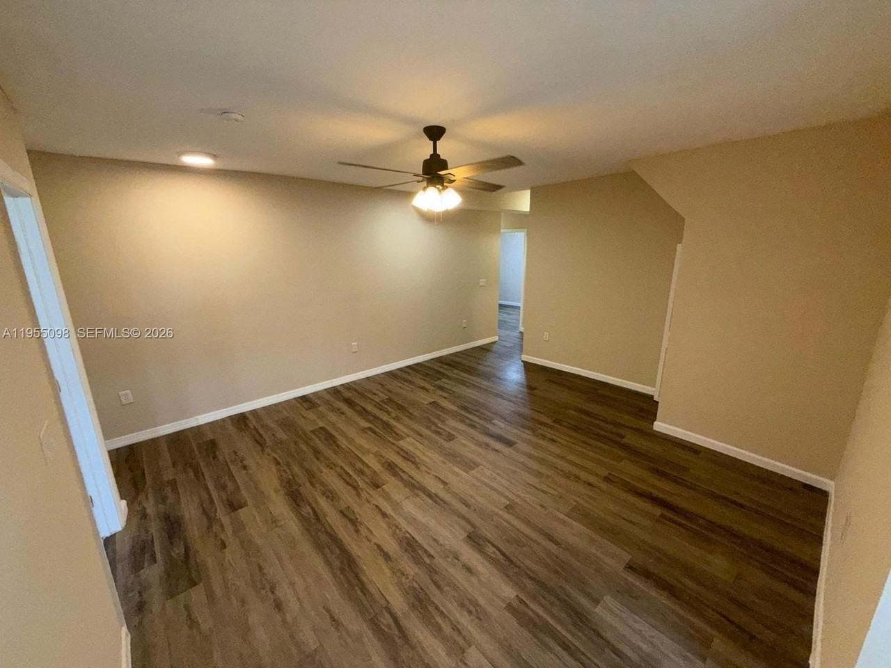 1340 Peri St #A - Photo 4 of 8