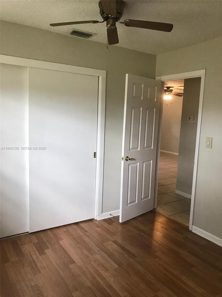 4104 Nw 88th Ave #2 - Photo 4 of 13