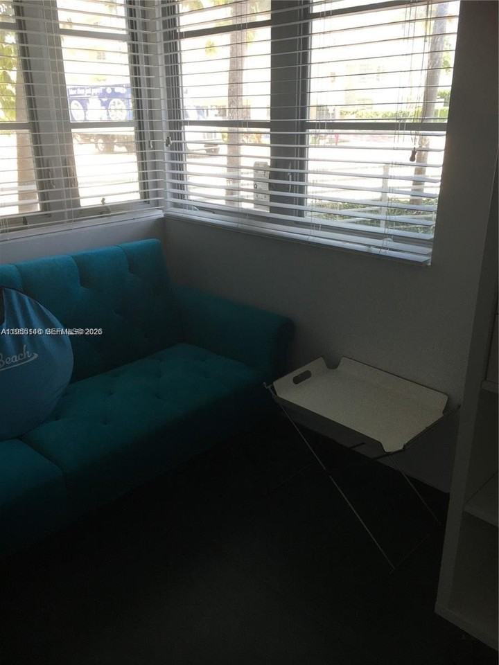 1600 Euclid Ave #104 - Photo 2 of 10