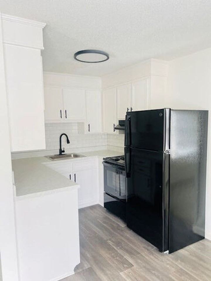 River Front Apartments - Photo 6 of 18