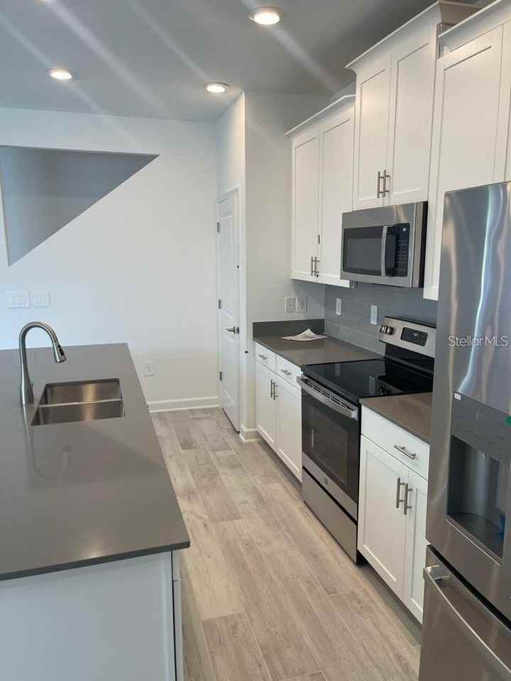 11233 Listening Dr - Photo 7 of 19