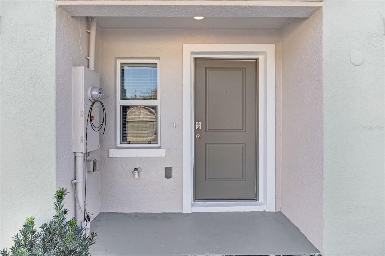 1011 Spotted Egret Loop - Photo 3 of 33