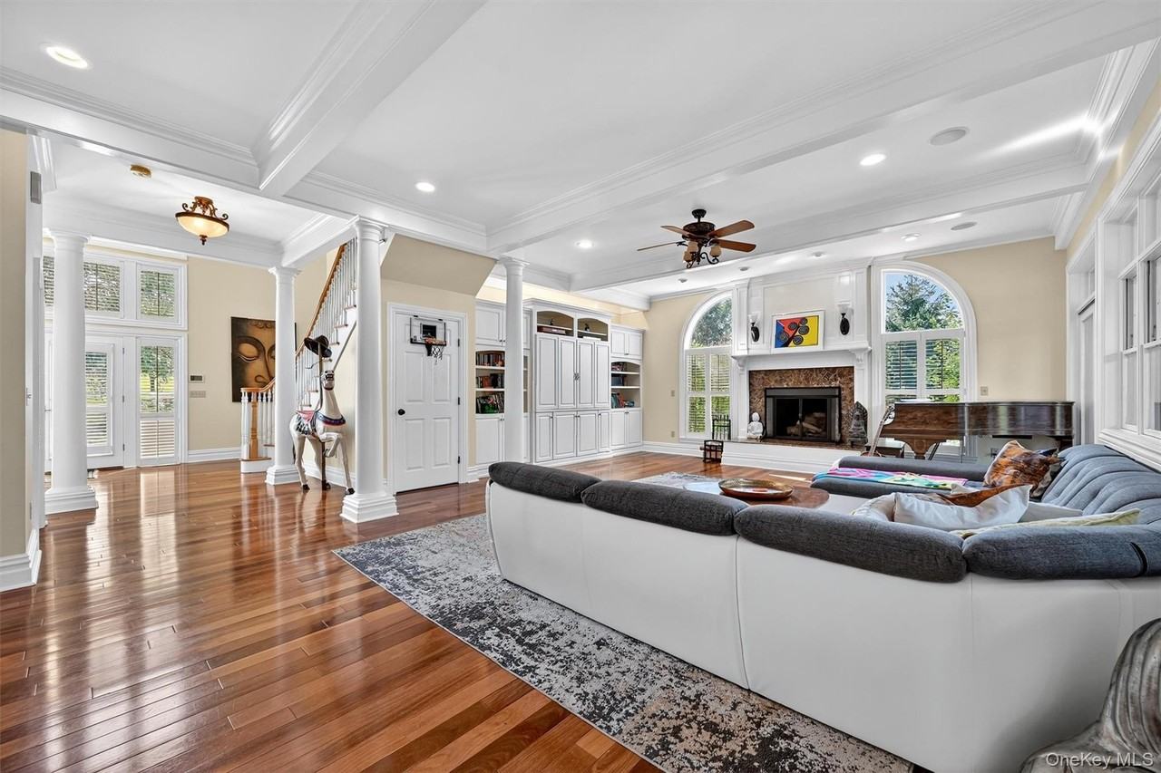 7 Paiges Way - Photo 7 of 50