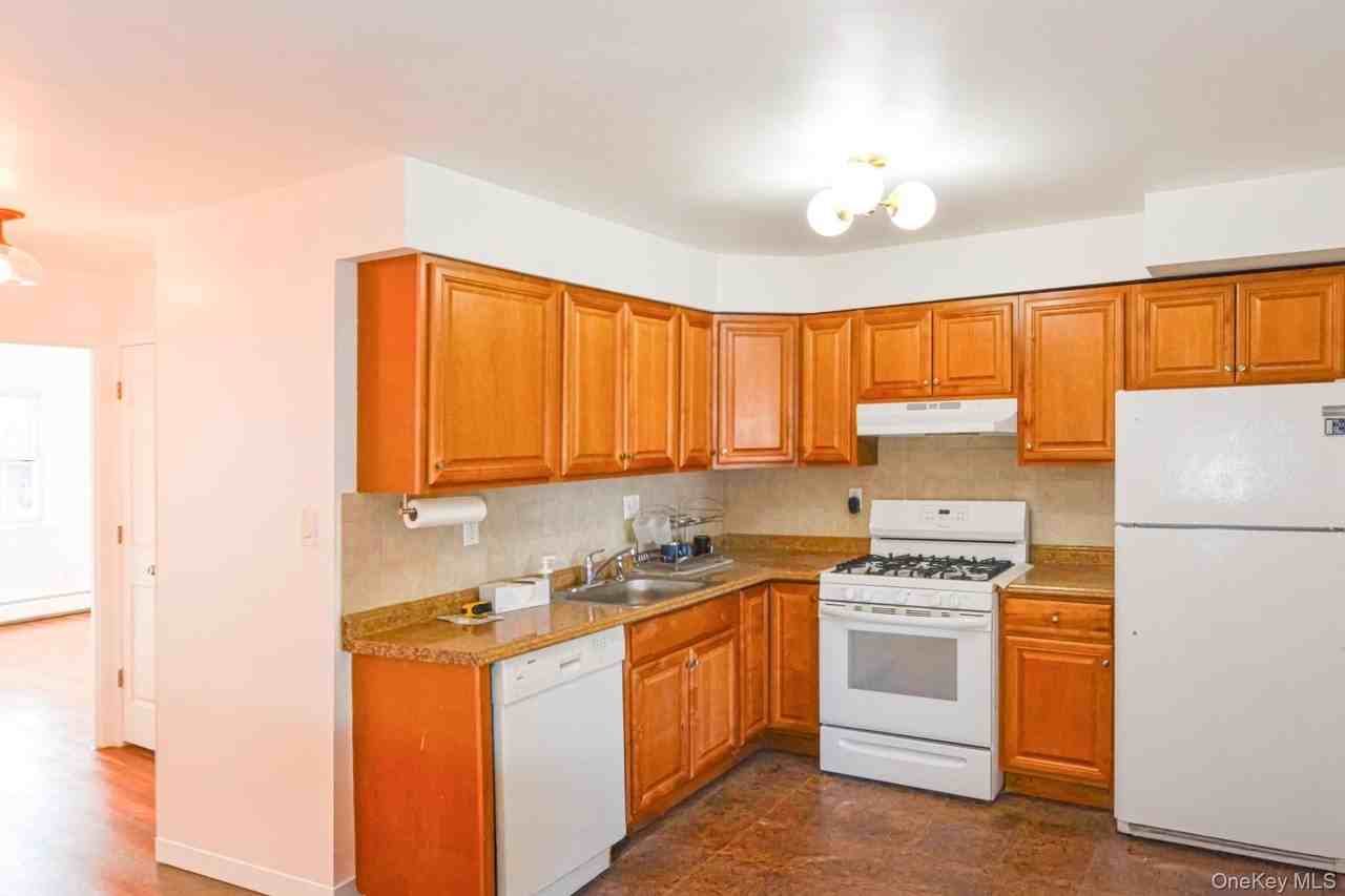 21272 16th Ave Unit 2 #2 - Photo 4 of 8