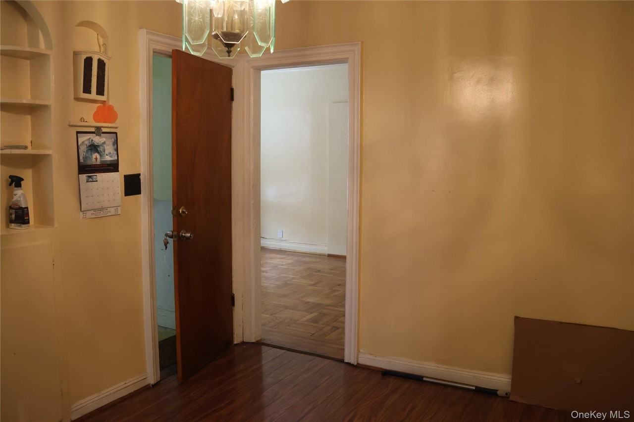 955 E 98th St Unit 1 #1 - Photo 3 of 7