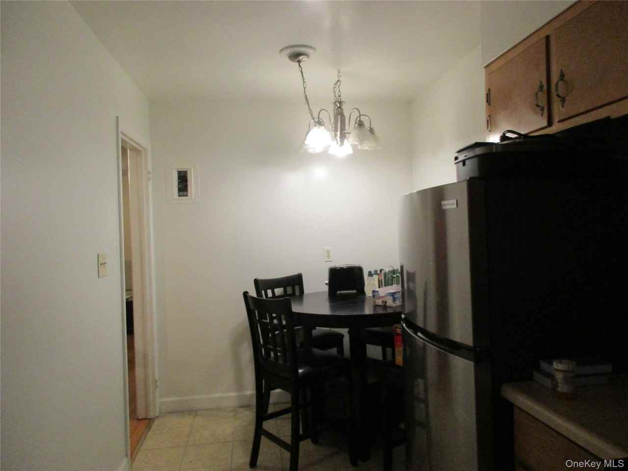 414 Main St - Photo 6 of 10