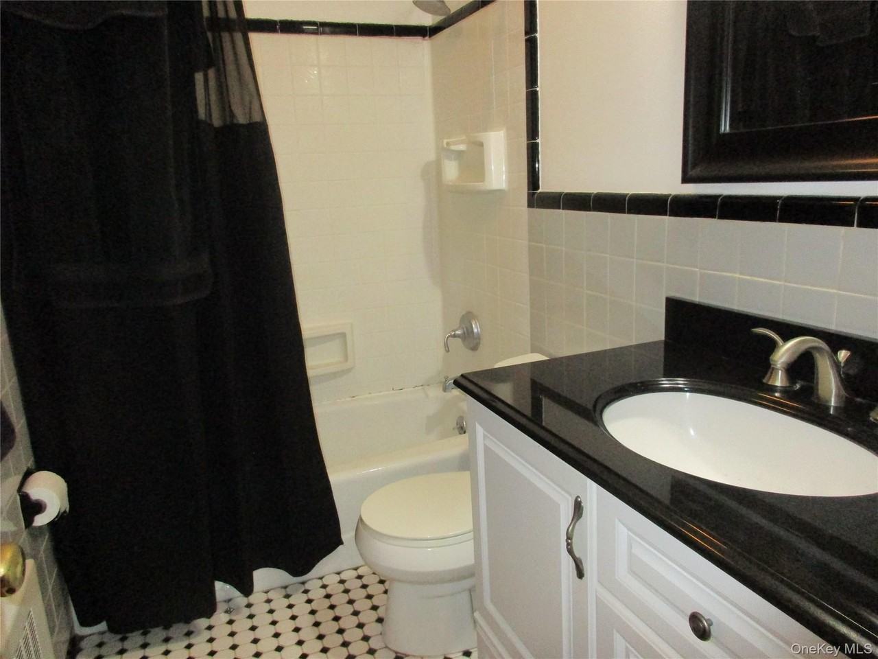 414 Main St - Photo 7 of 10