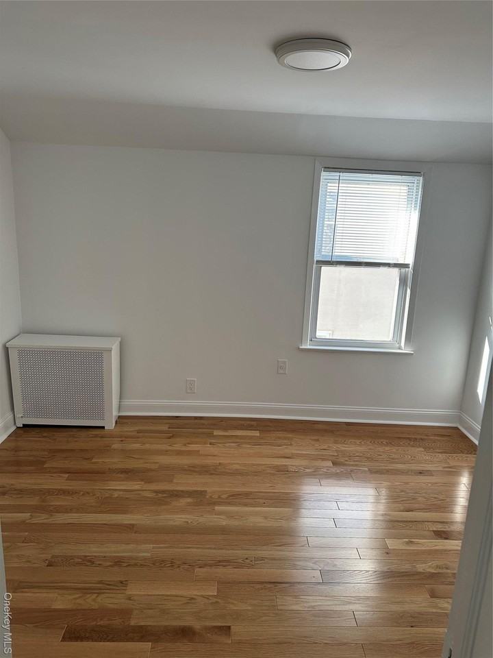 68 Lake Ave - Photo 6 of 11