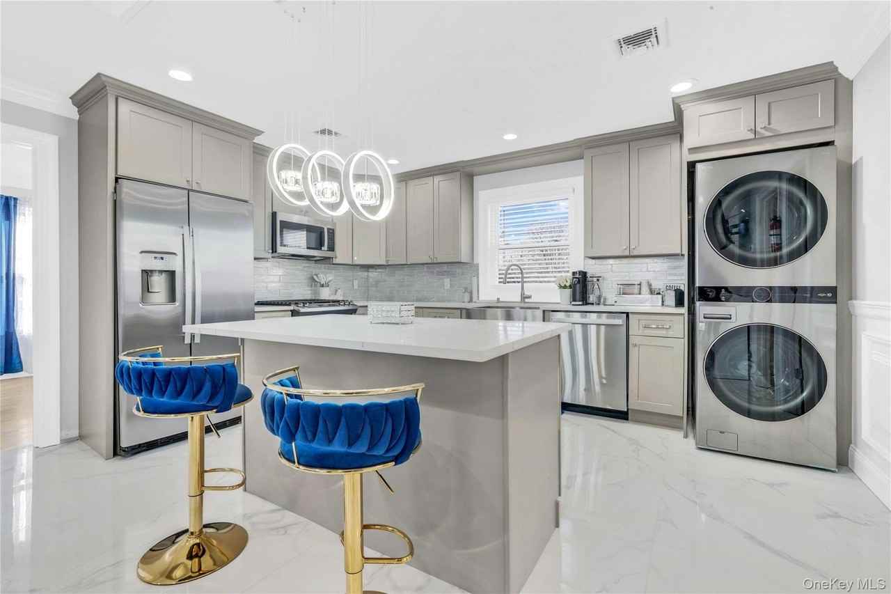 24 Jefferson Ave - Photo 7 of 14