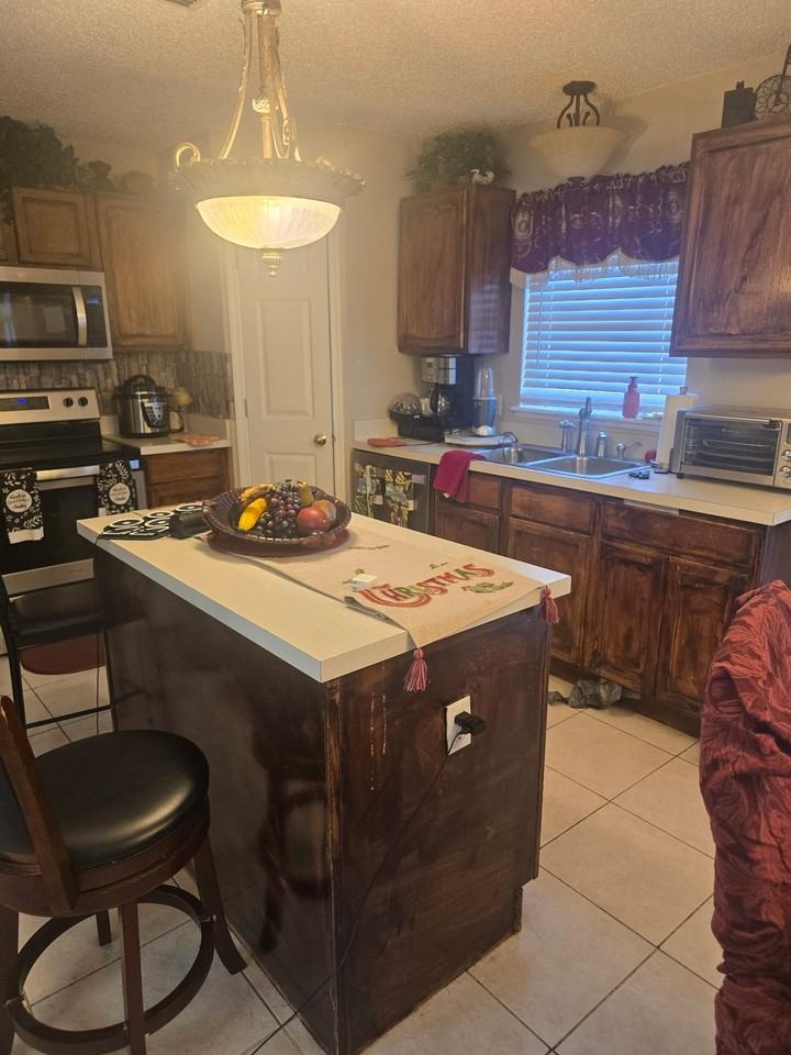 Riverhead Dr - Photo 3 of 17