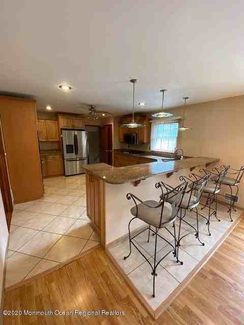 490 W Park Ave - Photo 5 of 21