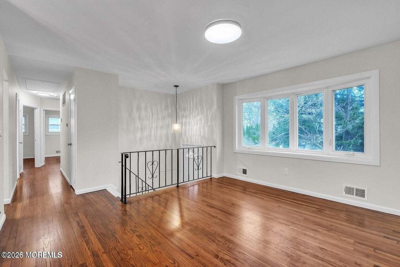 1575 Deer Hollow Dr - Photo 2 of 49