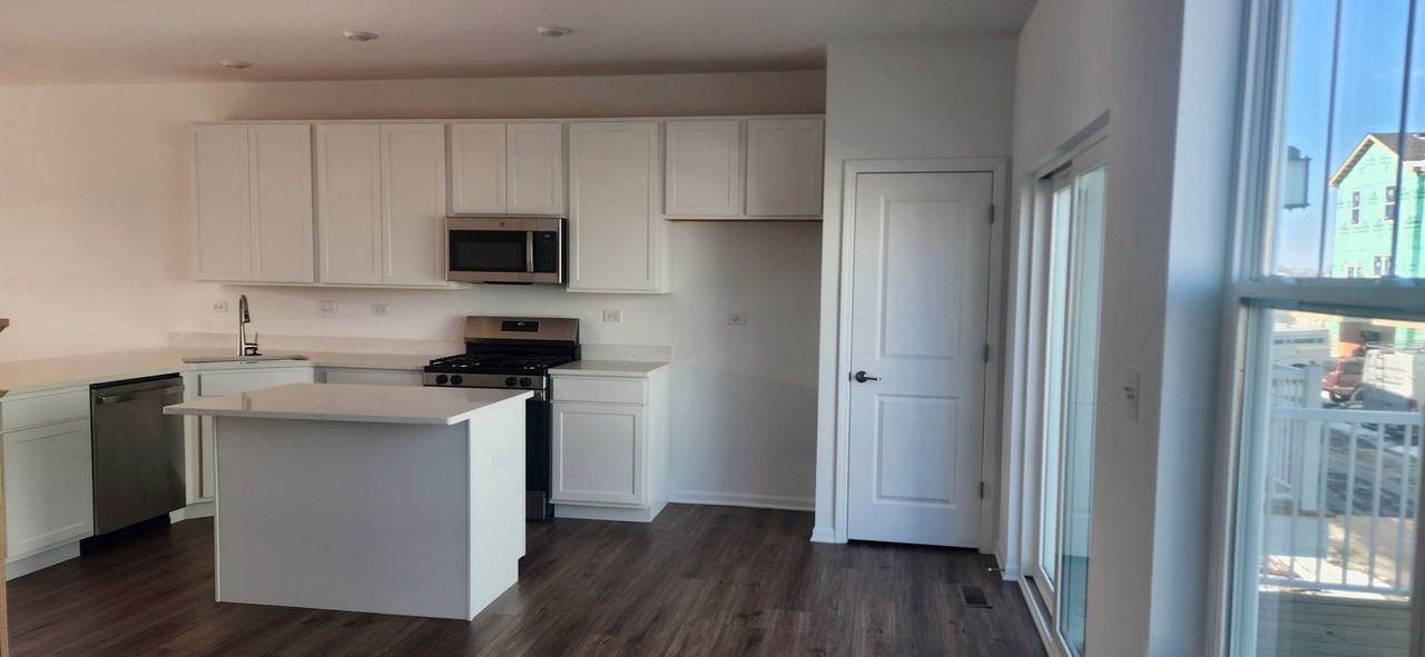 25712 W Yorkshire Dr - Photo 6 of 16