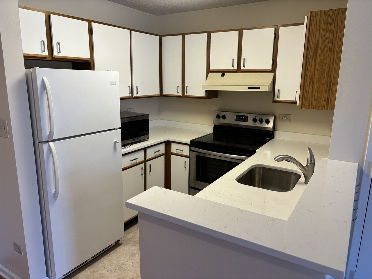 1905 N Hicks Rd Apt 205 #205 - Photo 3 of 10