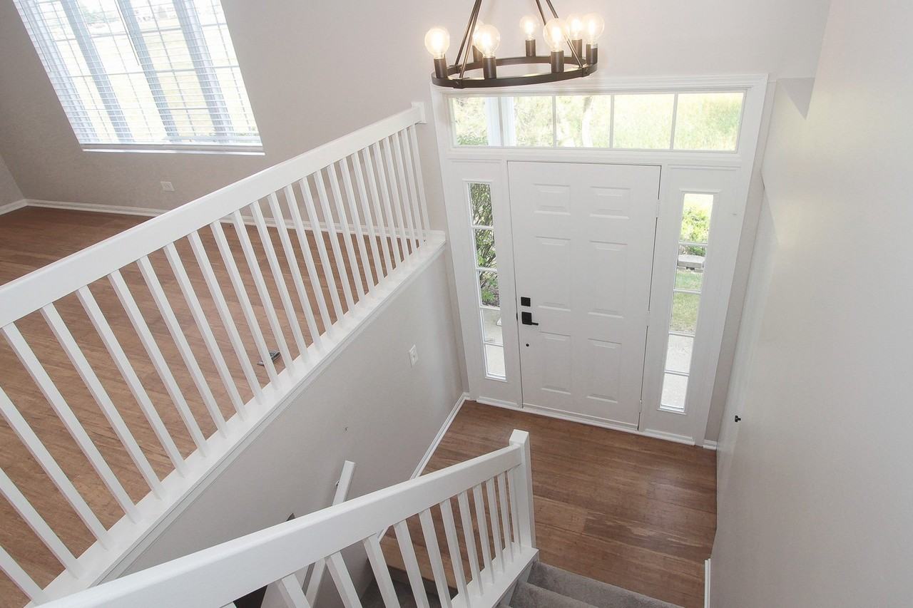 2352 Dawson Ln - Photo 2 of 25