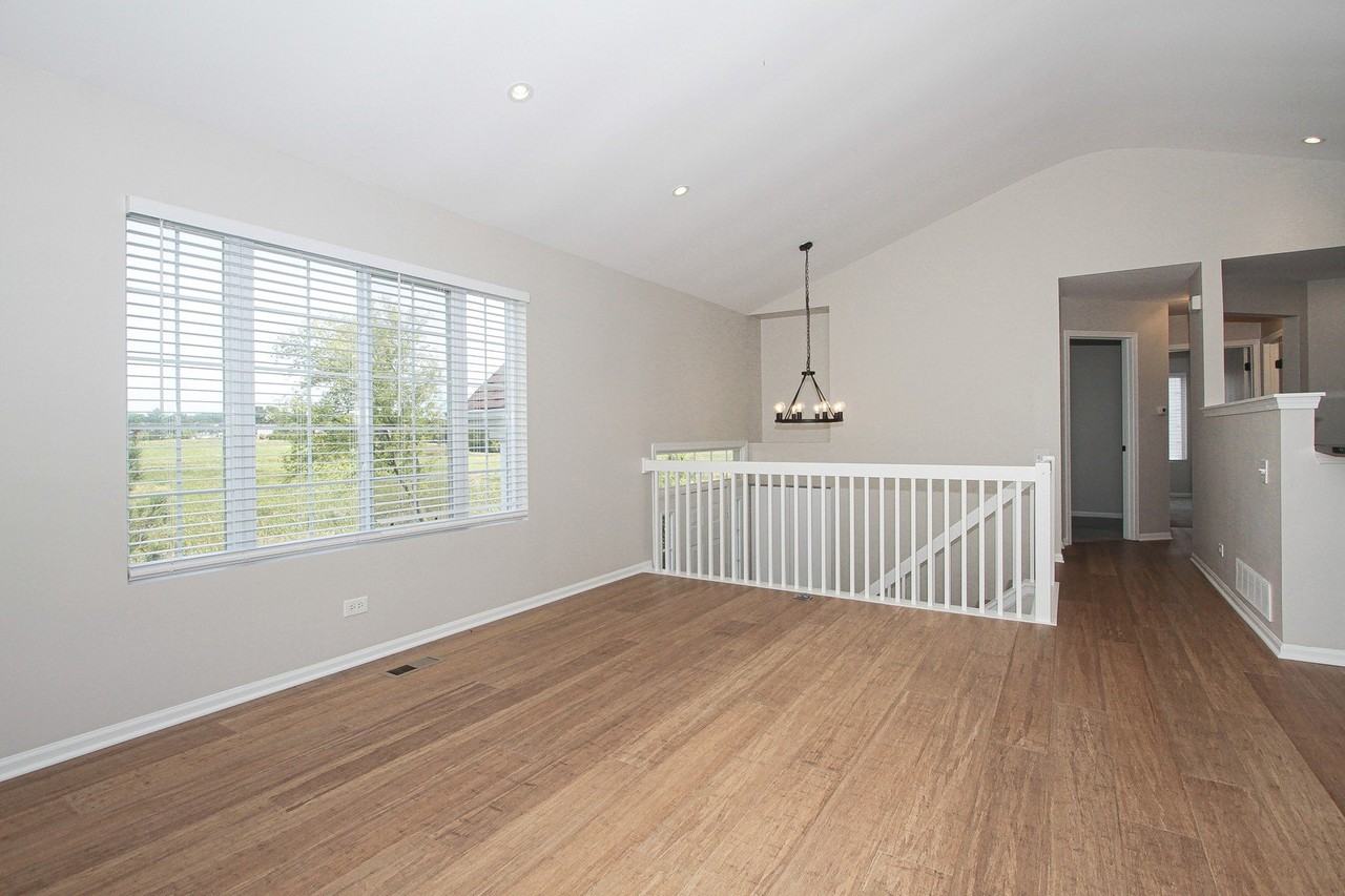 2352 Dawson Ln - Photo 4 of 25