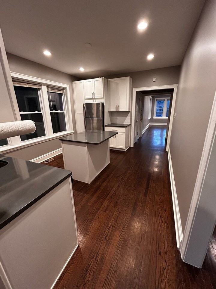 5653 N Talman Ave Unit 1 #1 - Photo 4 of 12