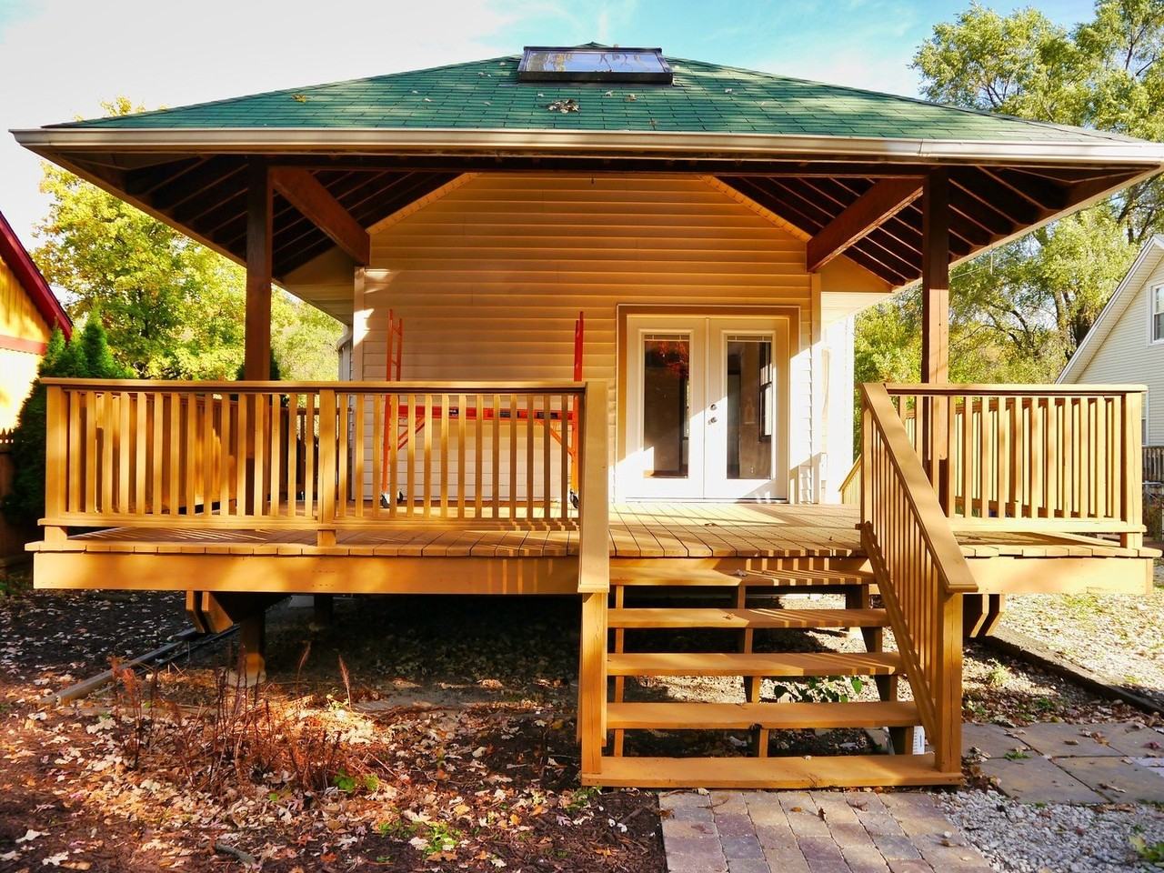 1337 Ogden Ave - Photo 7 of 29