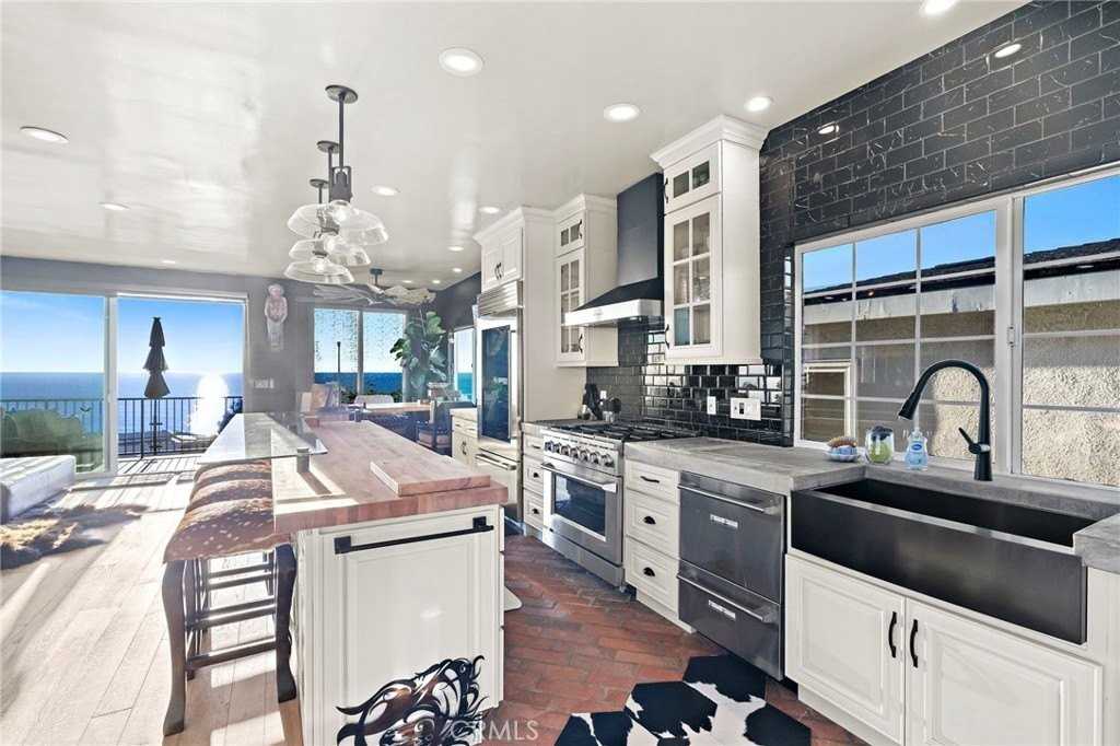 2979 Terry Rd - Photo 5 of 28