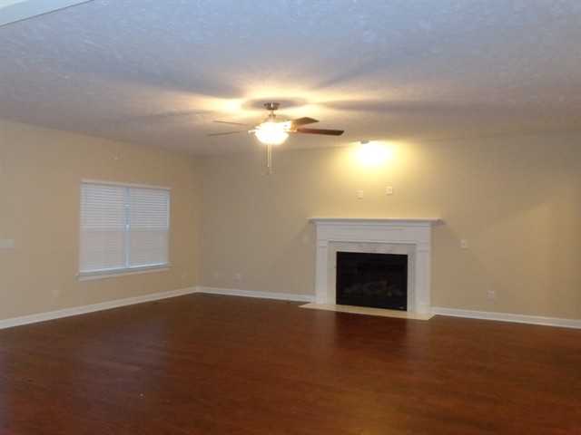 792 Evening Ave - Photo 2 of 19