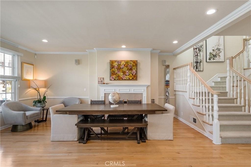 336 10th St - Photo 6 of 33