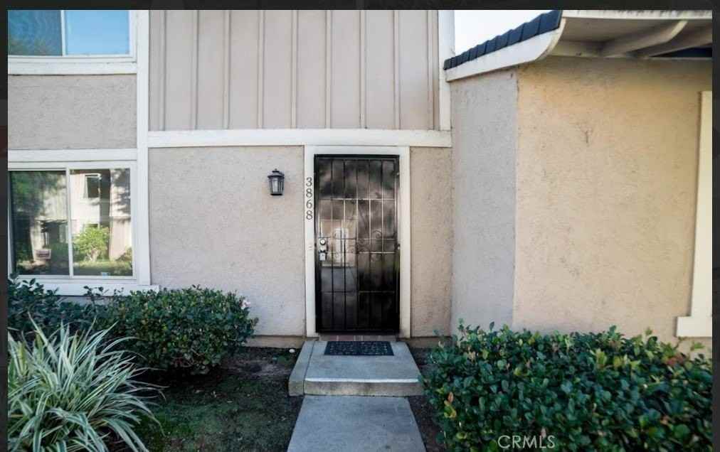 3868 Chelsea Dr - Photo 3 of 23