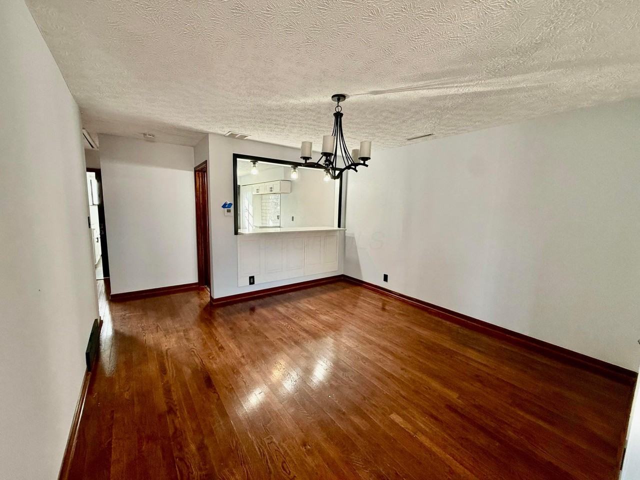 293 E Whittier St #1 - Photo 6 of 18