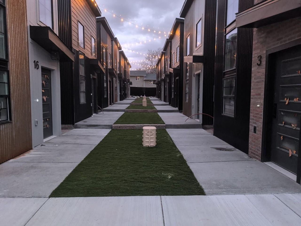 620 Jefferson Ave - Photo 2 of 31