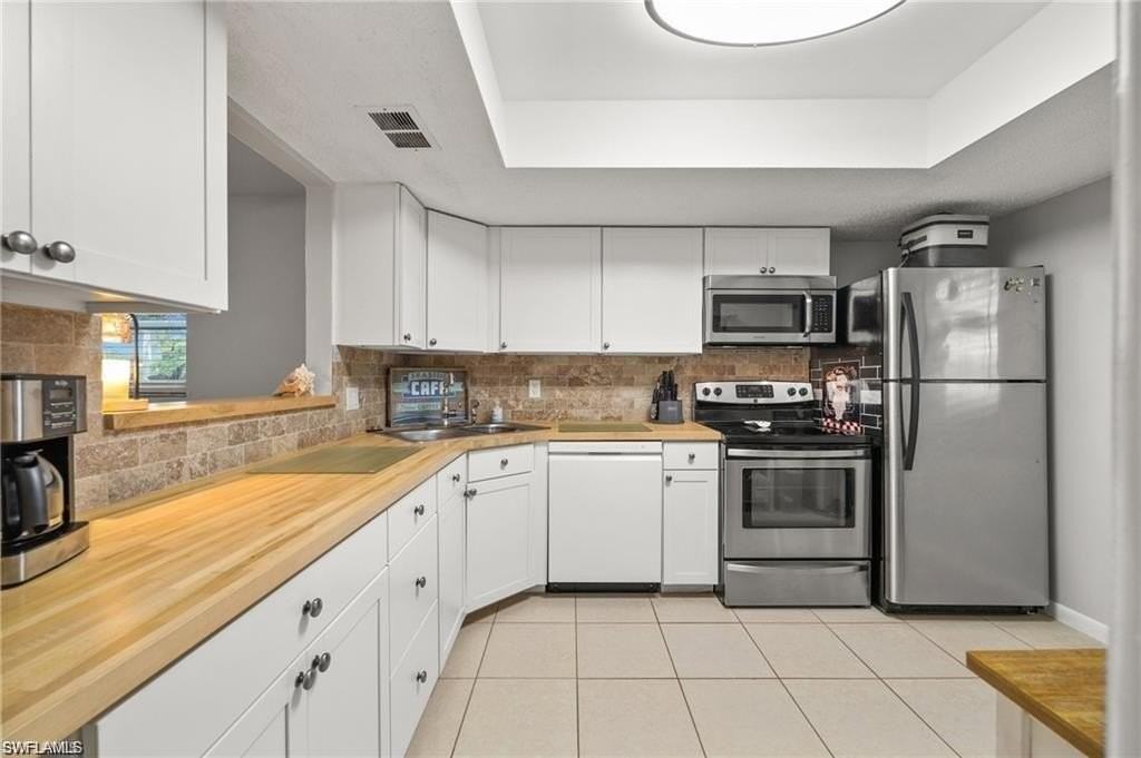 9395 Pennsylvania Ave Apt 35 #35 - Photo 4 of 30