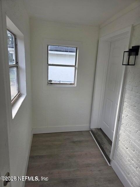 2097 Baldwin St - Photo 2 of 13