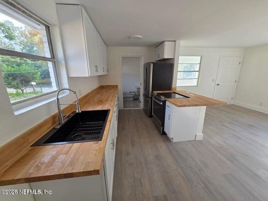 2097 Baldwin St - Photo 4 of 13