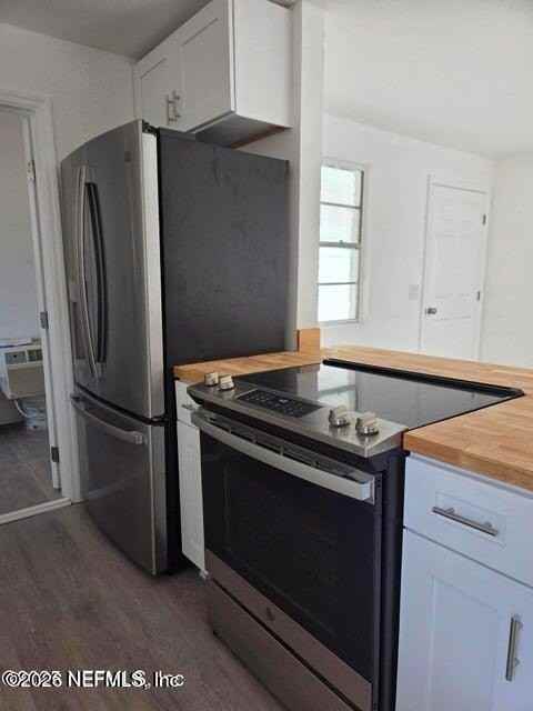 2097 Baldwin St - Photo 5 of 13