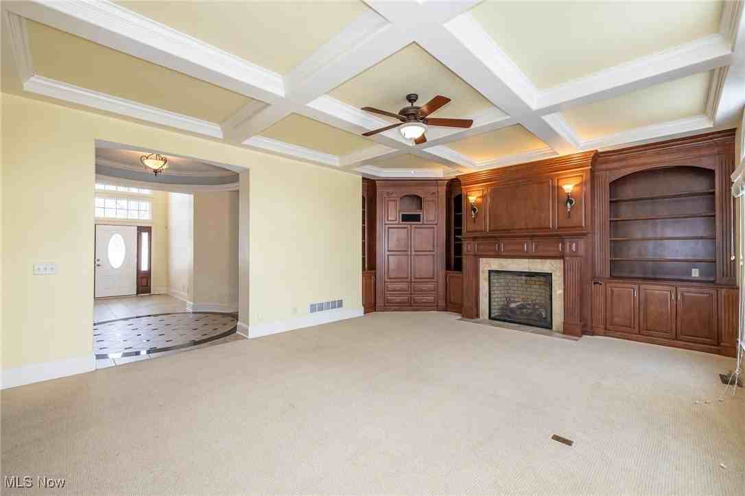 4025 Meadowvale Ct - Photo 5 of 49