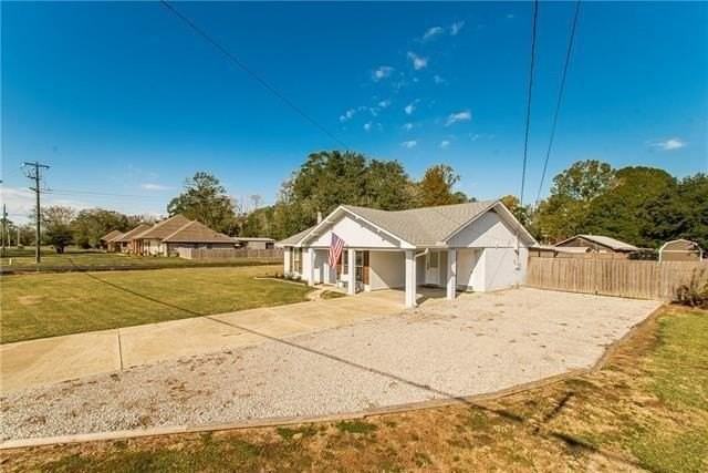 11165 Brown Rd - Photo 2 of 19