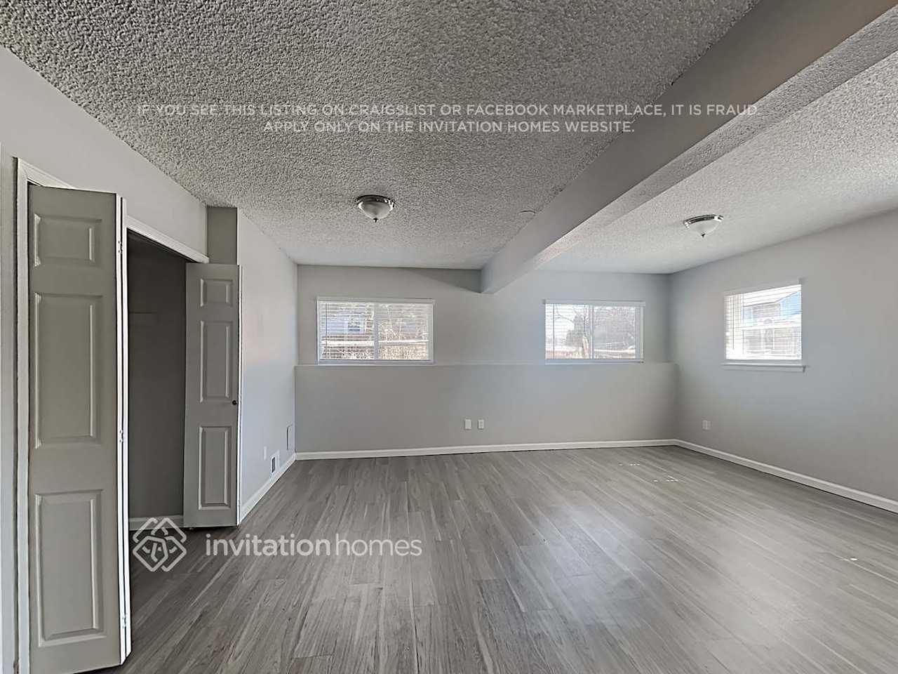 16735 Blue Mist Cir - Photo 5 of 23