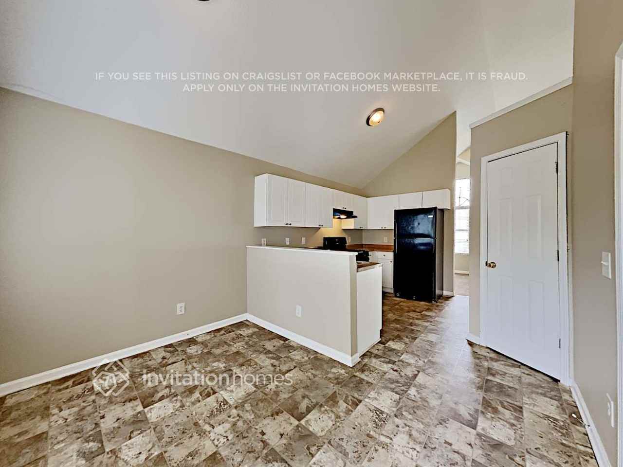 5890 Graywood Cir Se - Photo 6 of 20