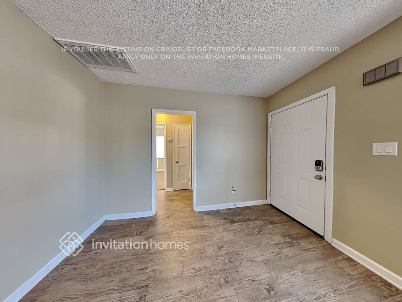 17957 Orange Way - Photo 3 of 18