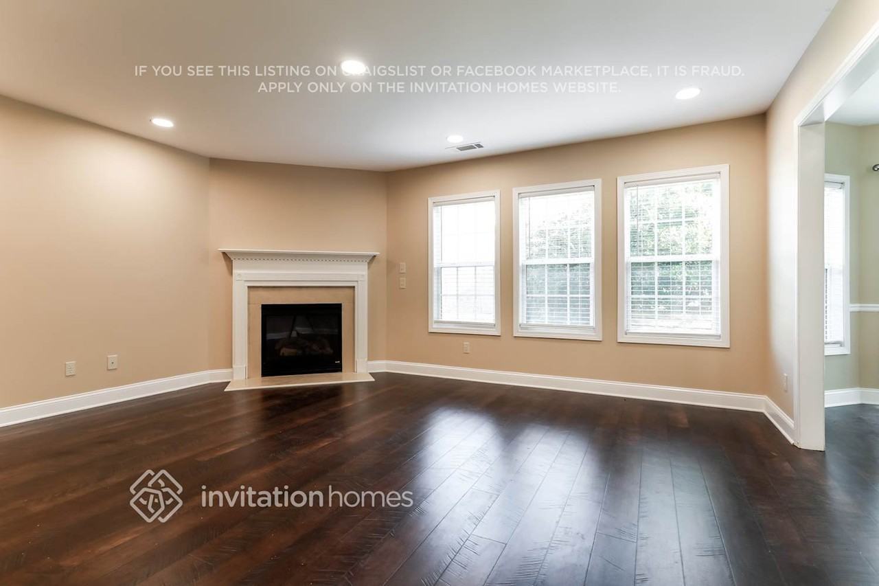 523 Cliffglen Way Nw - Photo 4 of 16