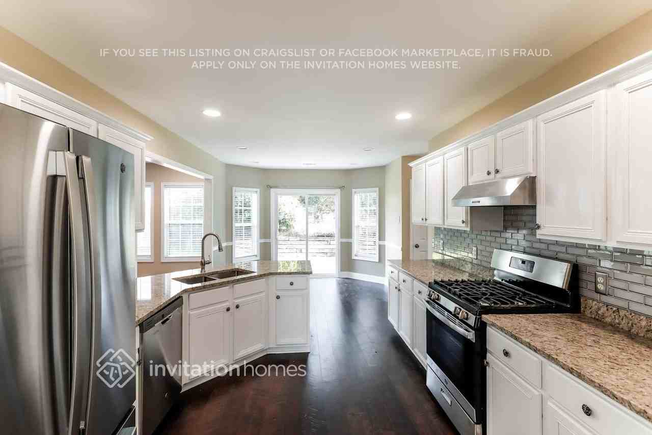 523 Cliffglen Way Nw - Photo 5 of 16